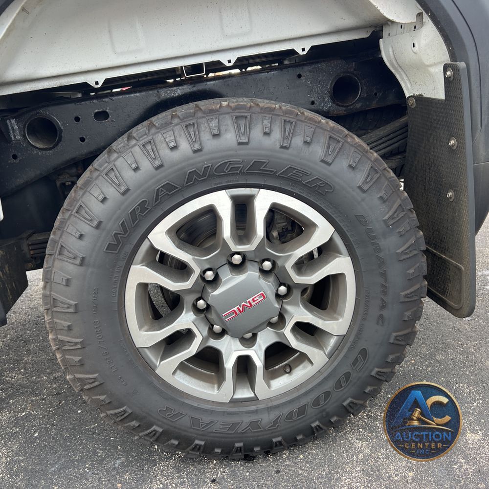 2024 GMC Sierra 2500 SLE