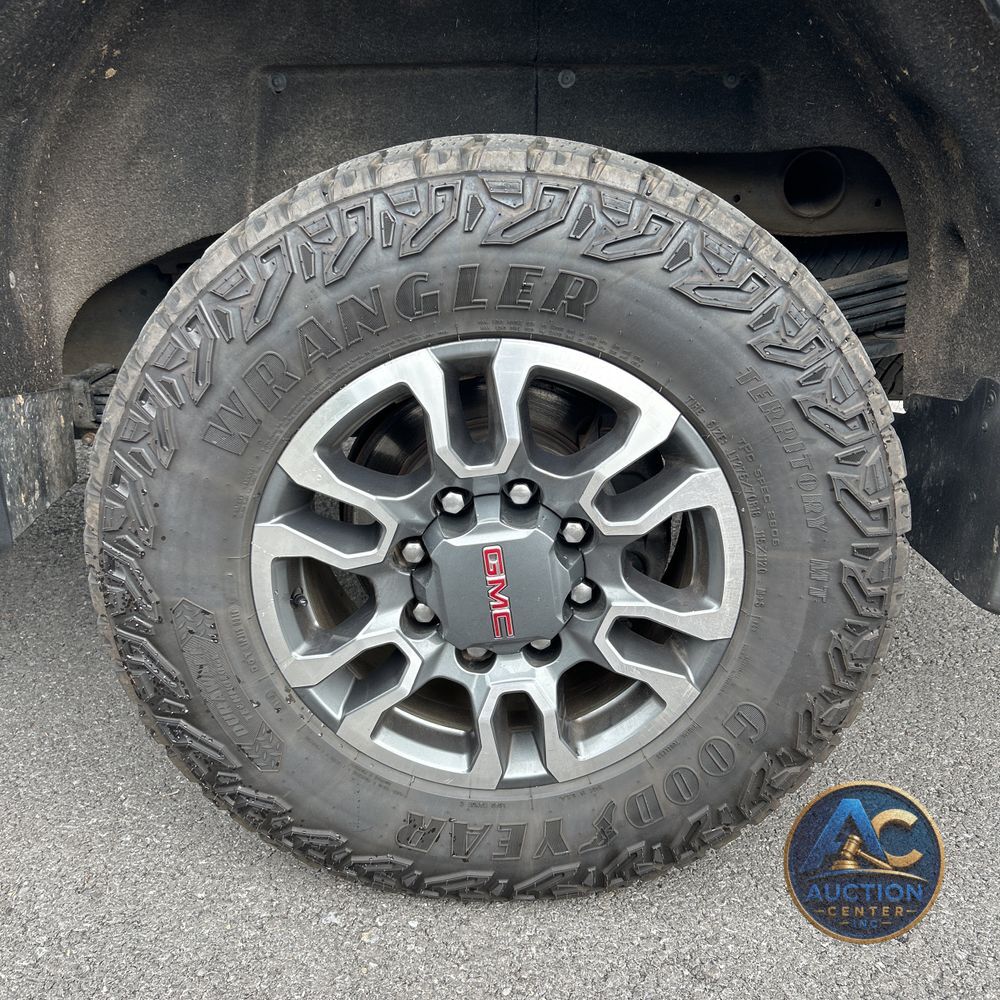 2023 GMC Sierra 2500HD SLT