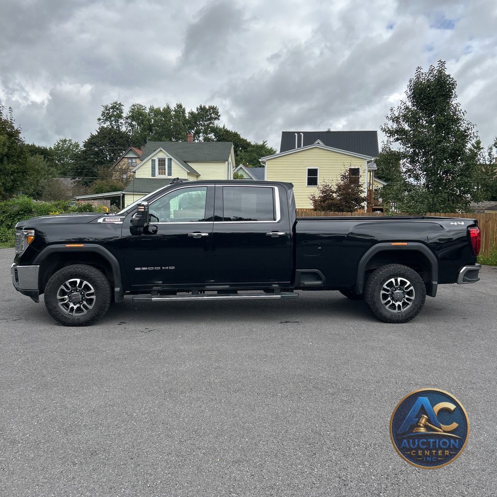 2023 GMC Sierra 2500HD SLT