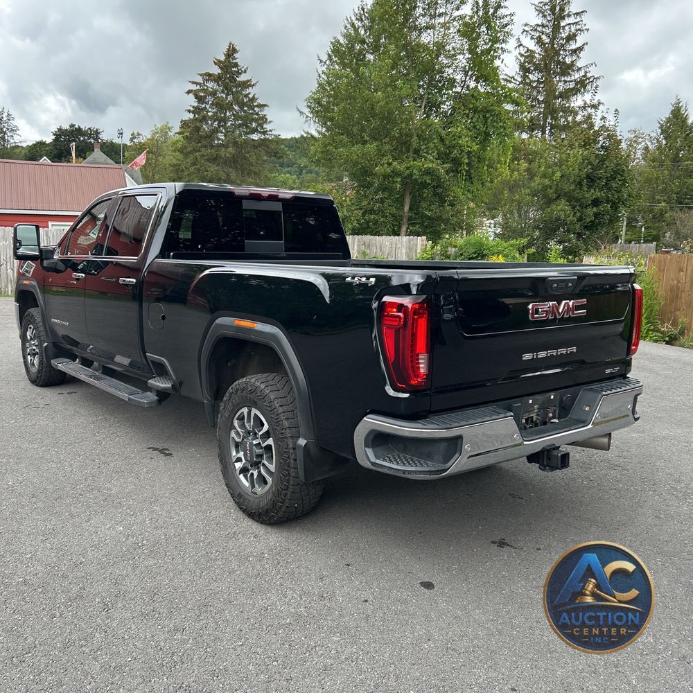 2023 GMC Sierra 2500HD SLT
