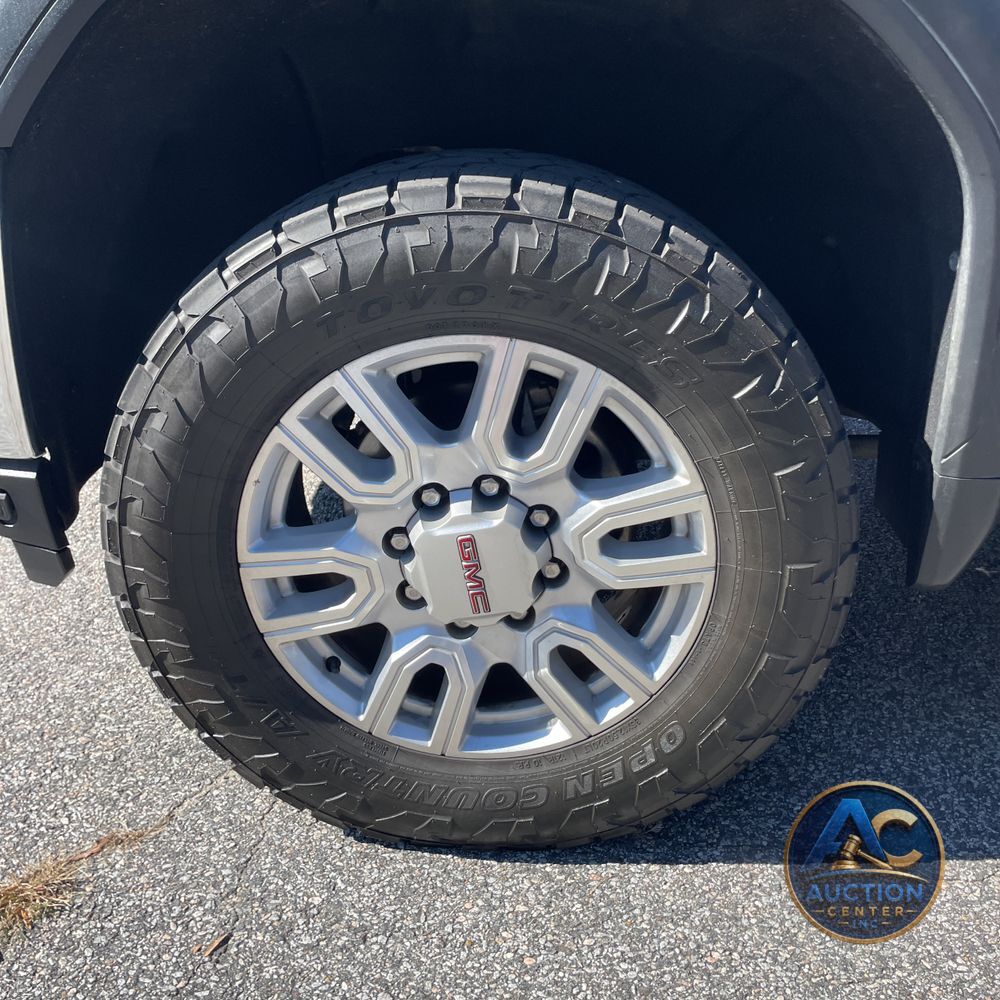 2022 GMC Sierra 2500HD SLT
