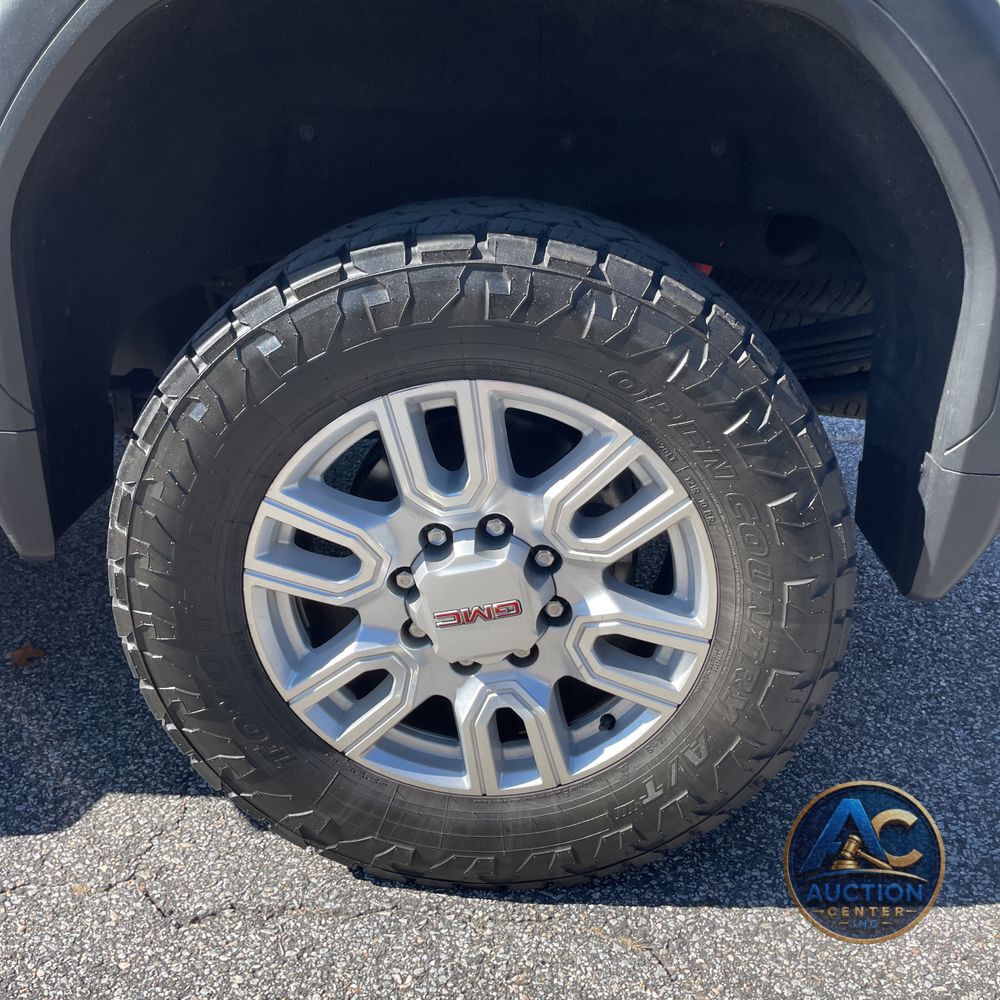 2022 GMC Sierra 2500HD SLT