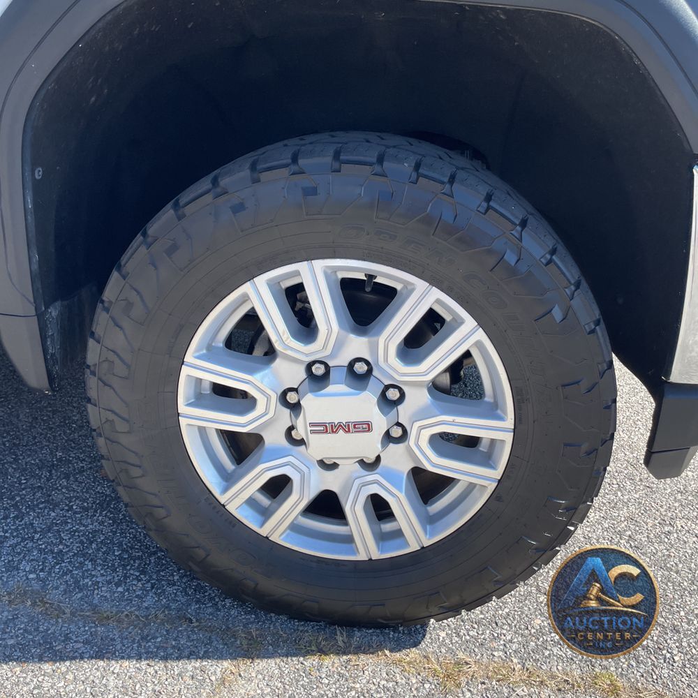 2022 GMC Sierra 2500HD SLT