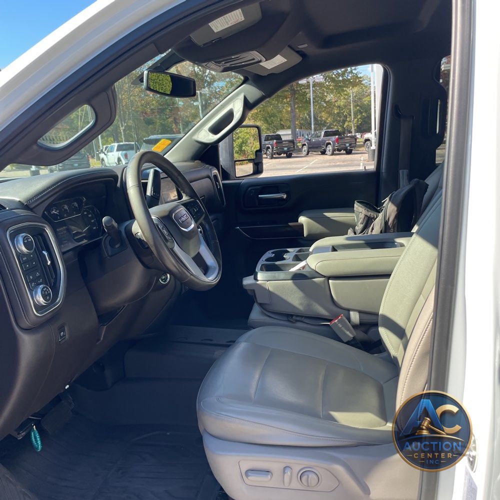 2022 GMC Sierra 2500HD SLT