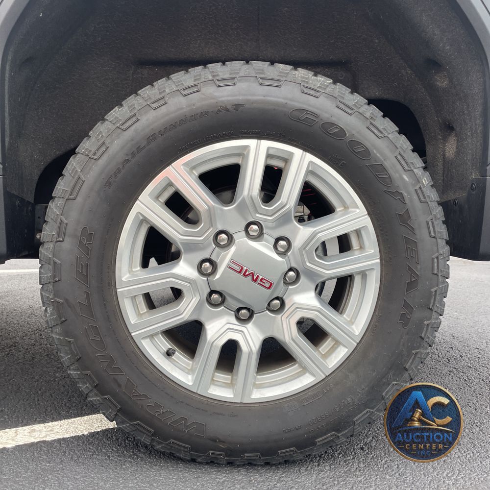 2023 GMC Sierra 2500HD SLT