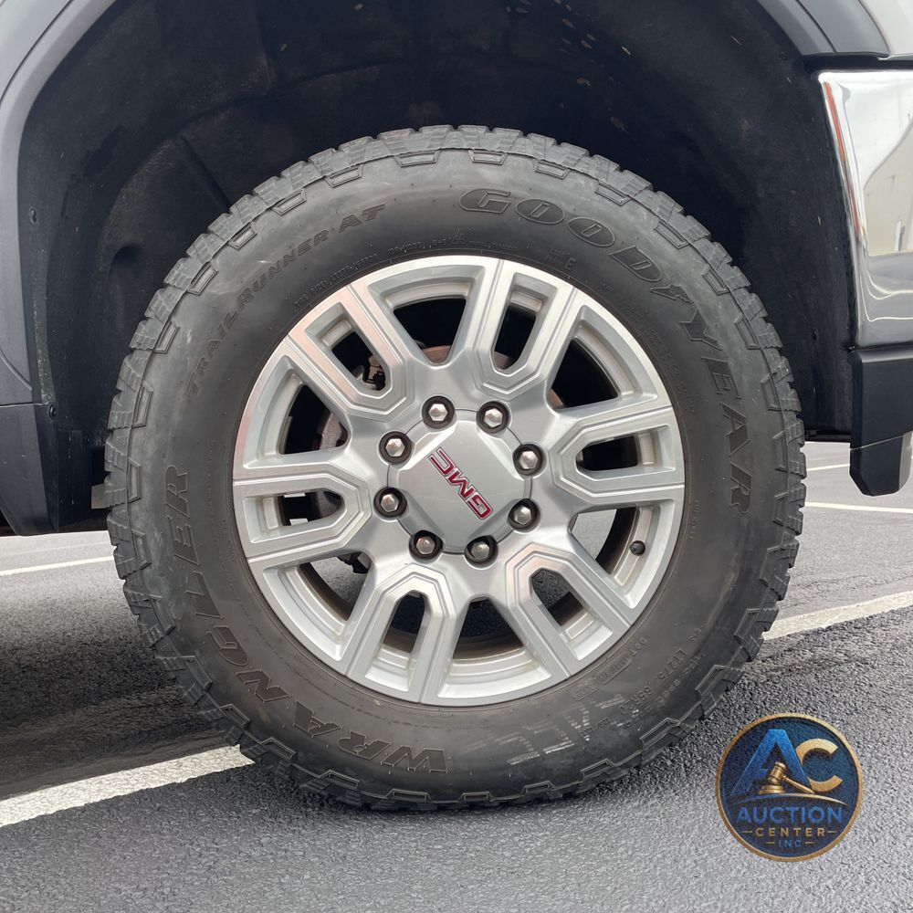 2023 GMC Sierra 2500HD SLT
