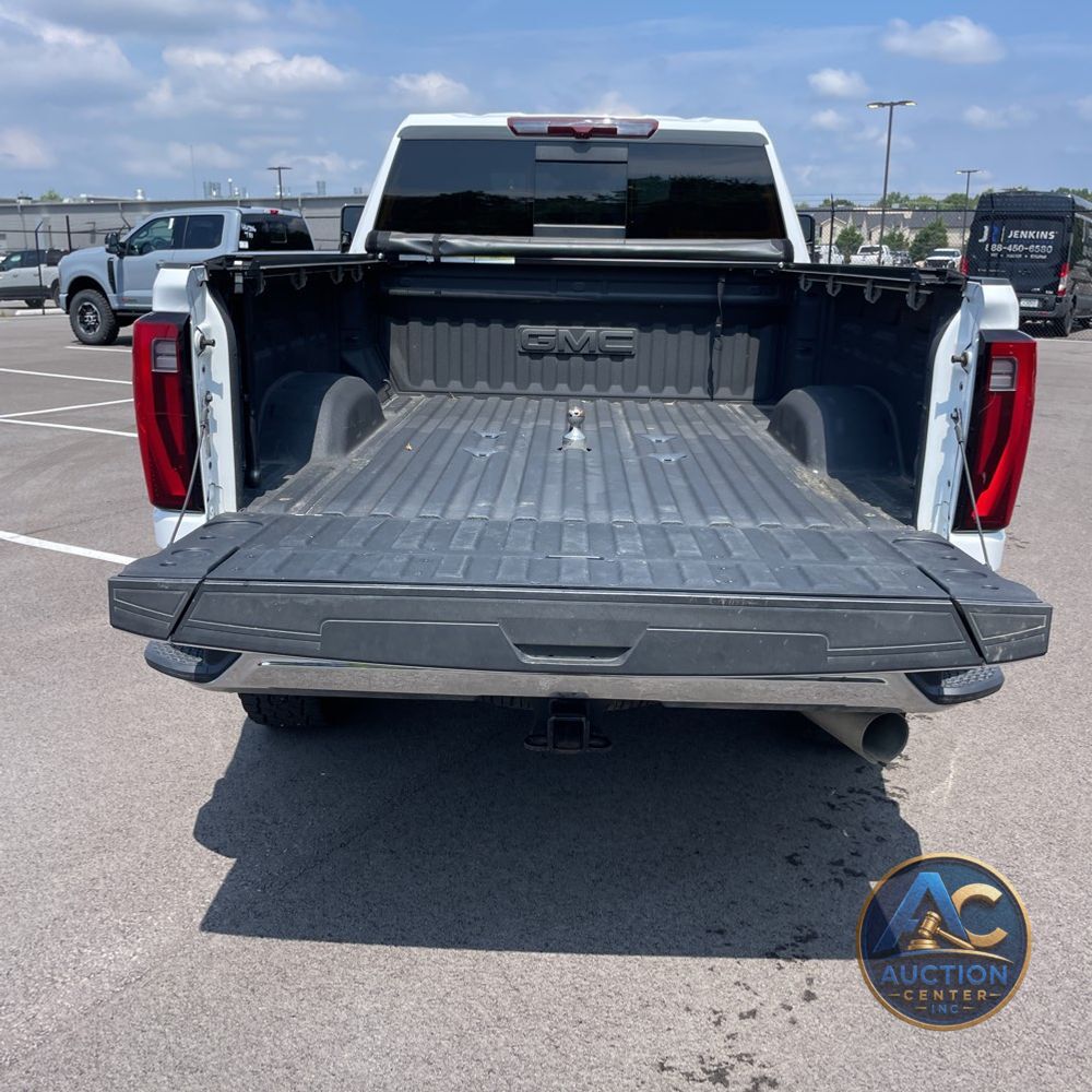 2024 GMC Sierra 2500HD SLT