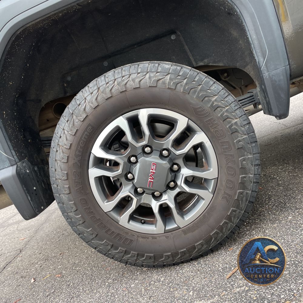 2023 GMC Sierra 2500HD SLT