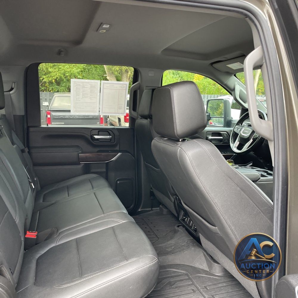 2023 GMC Sierra 2500HD SLT