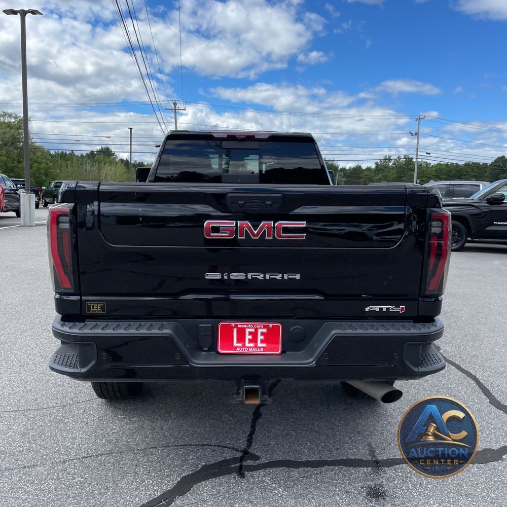 2024 GMC Sierra 2500HD AT4