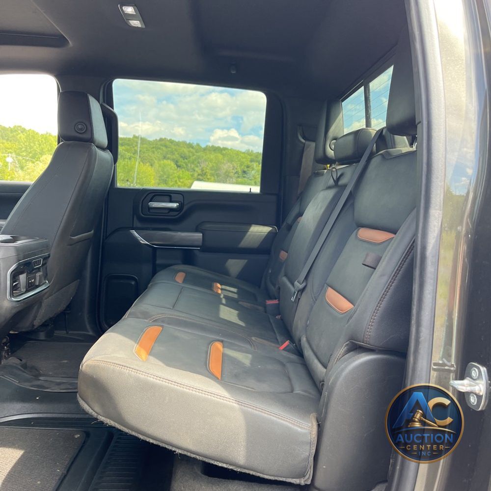 2023 GMC Sierra 2500HD AT4