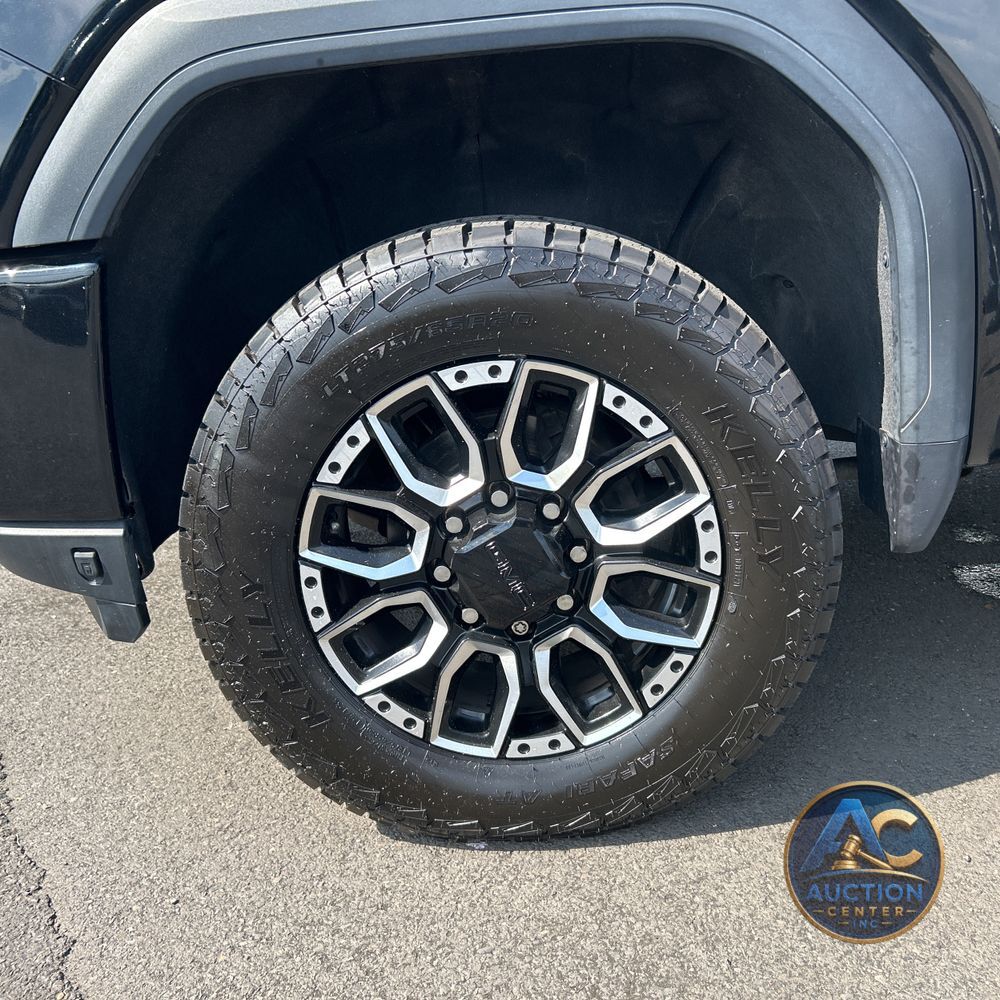 2023 GMC Sierra 2500HD AT4