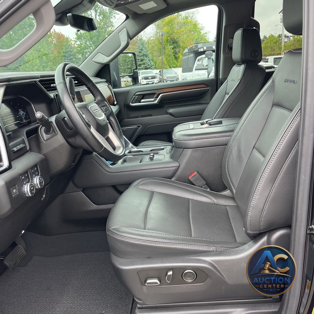 2024 GMC Sierra 2500HD Denali