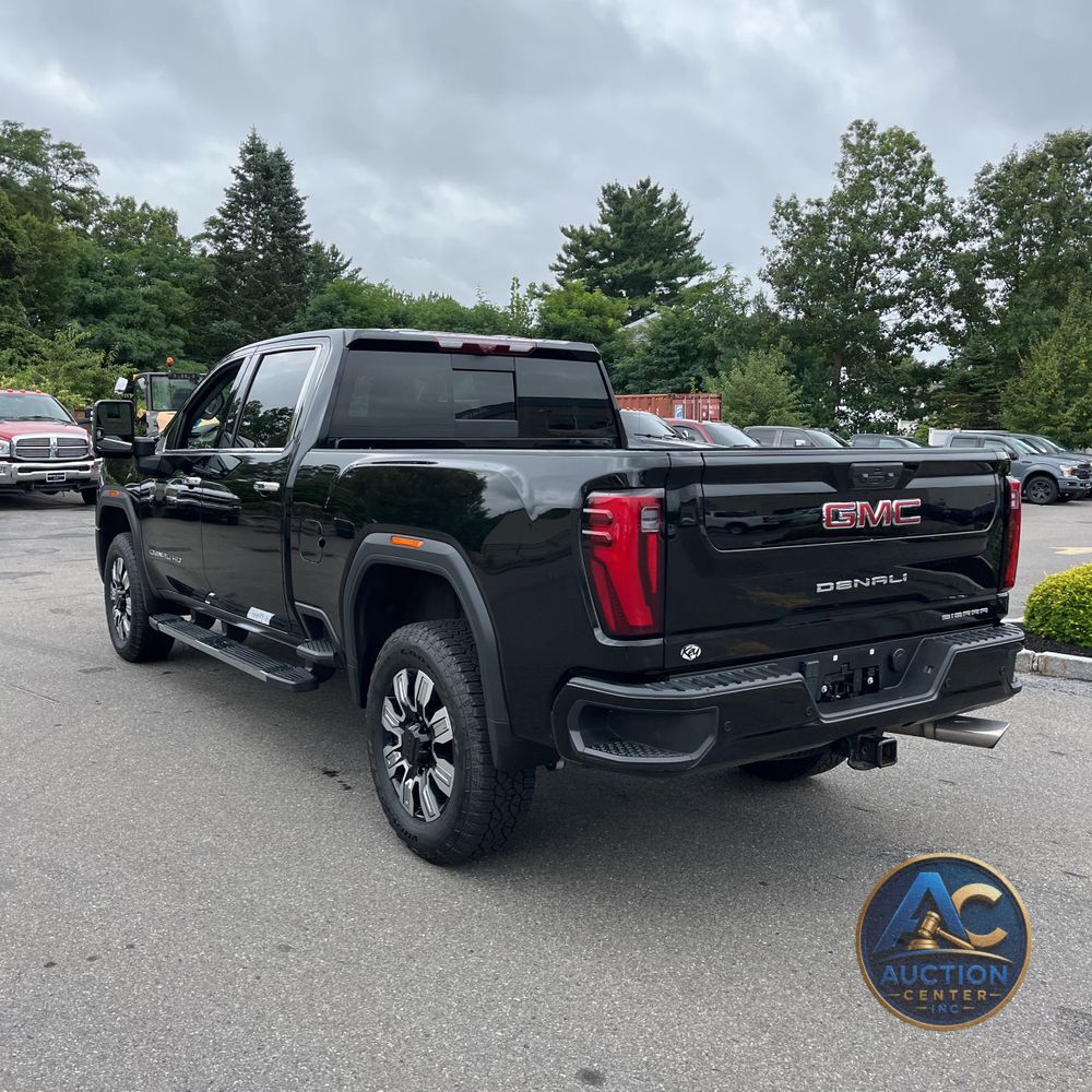 2024 GMC Sierra 2500HD Denali