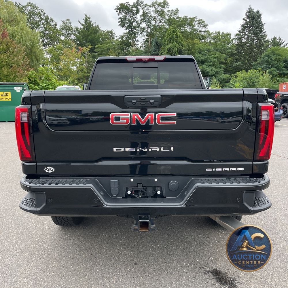 2024 GMC Sierra 2500HD Denali