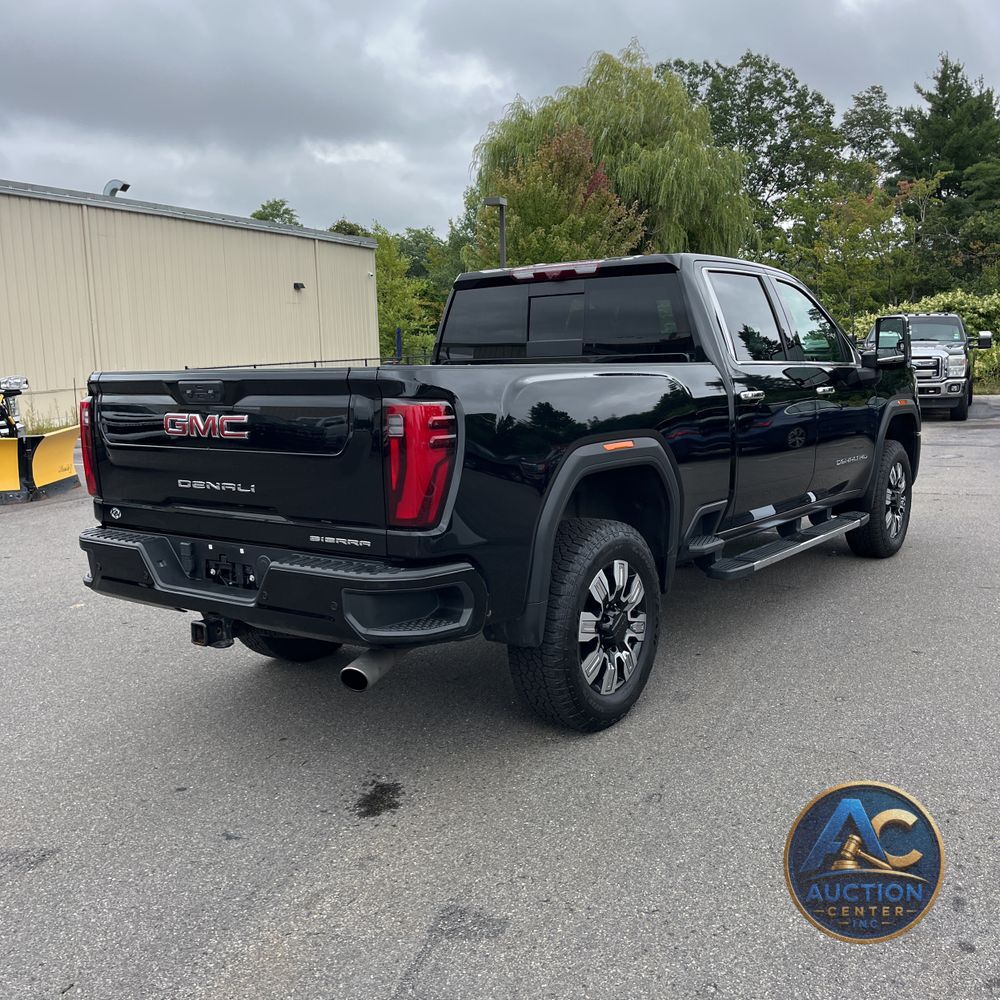 2024 GMC Sierra 2500HD Denali