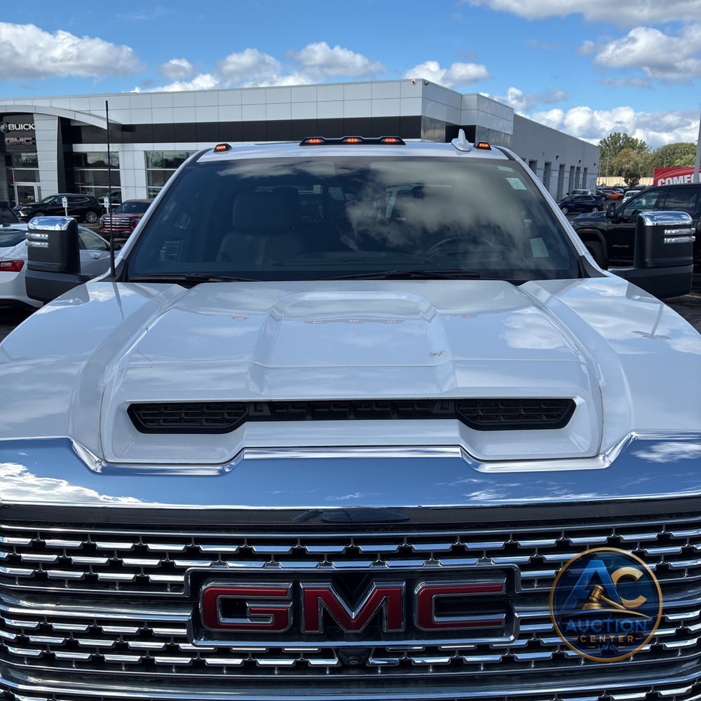 2023 GMC Sierra 2500HD Denali