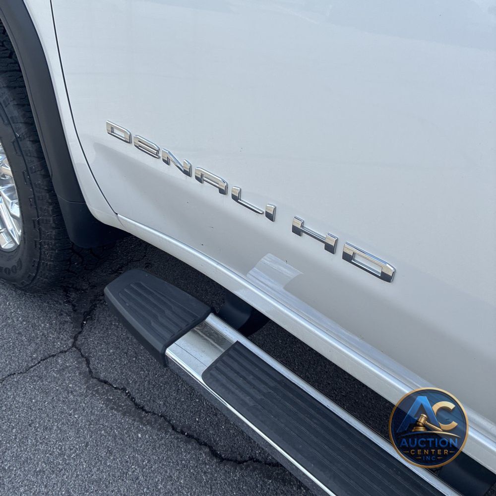 2023 GMC Sierra 2500HD Denali