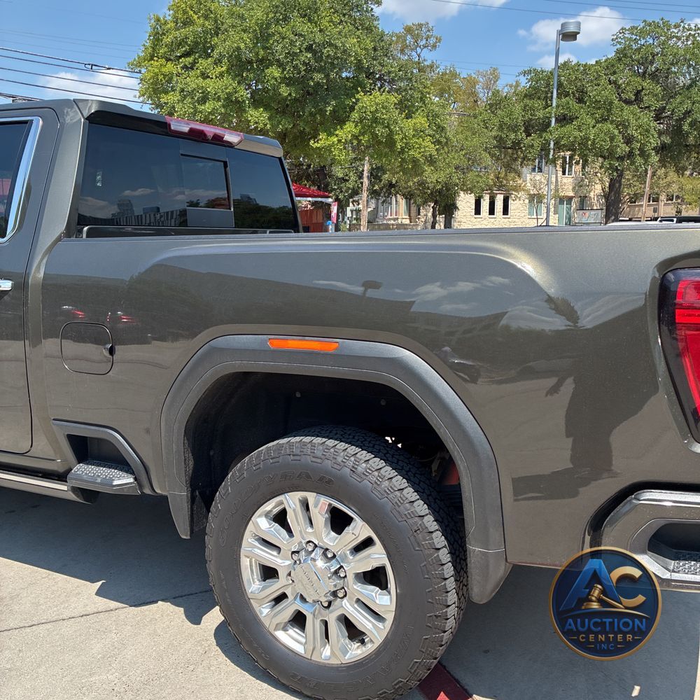2023 GMC Sierra 2500HD Denali