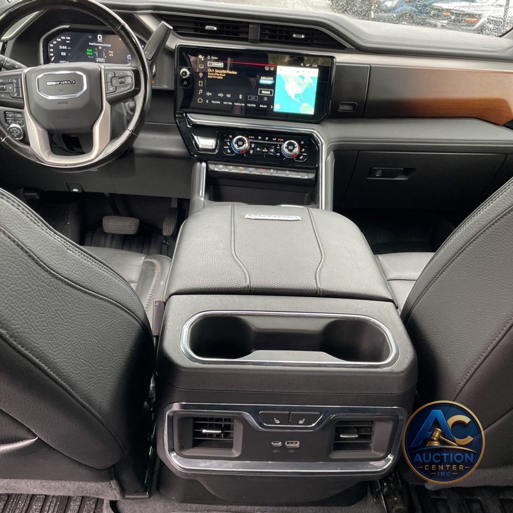 2024 GMC Sierra 2500HD Denali