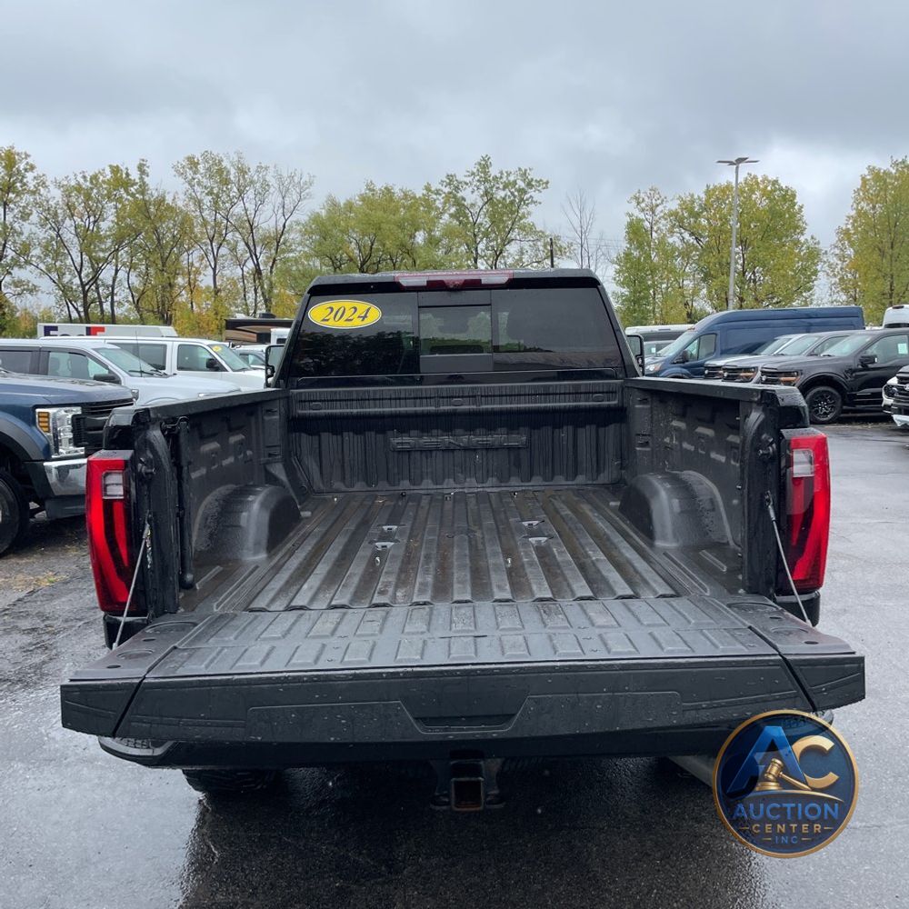 2024 GMC Sierra 2500HD Denali