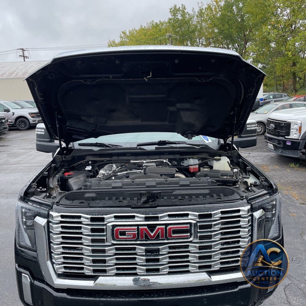 2024 GMC Sierra 2500HD Denali