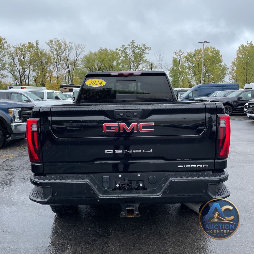 2024 GMC Sierra 2500HD Denali