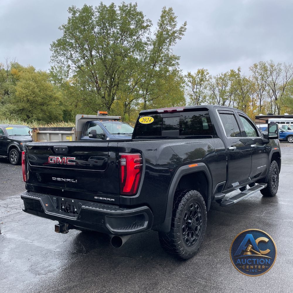 2024 GMC Sierra 2500HD Denali