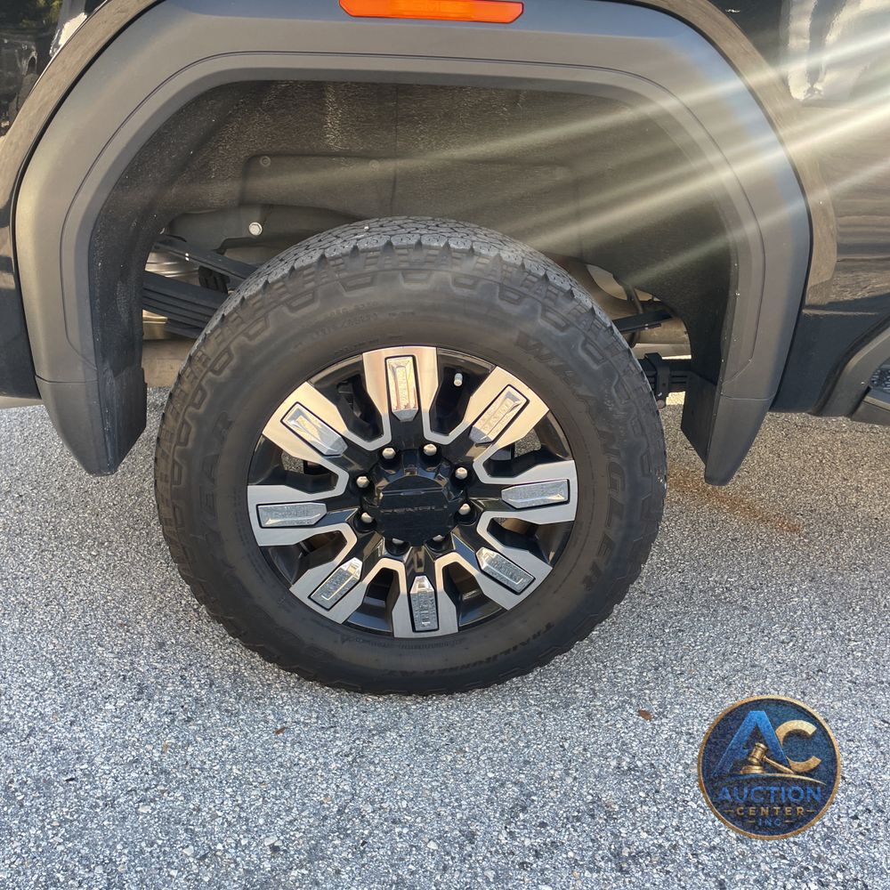 2024 GMC Sierra 2500 Denali