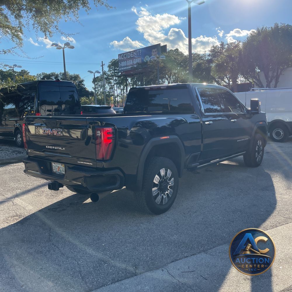2024 GMC Sierra 2500 Denali