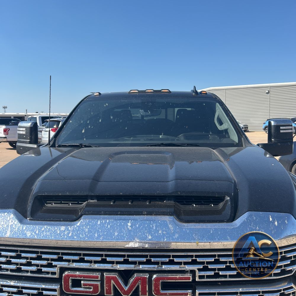 2023 GMC Sierra 2500HD Denali