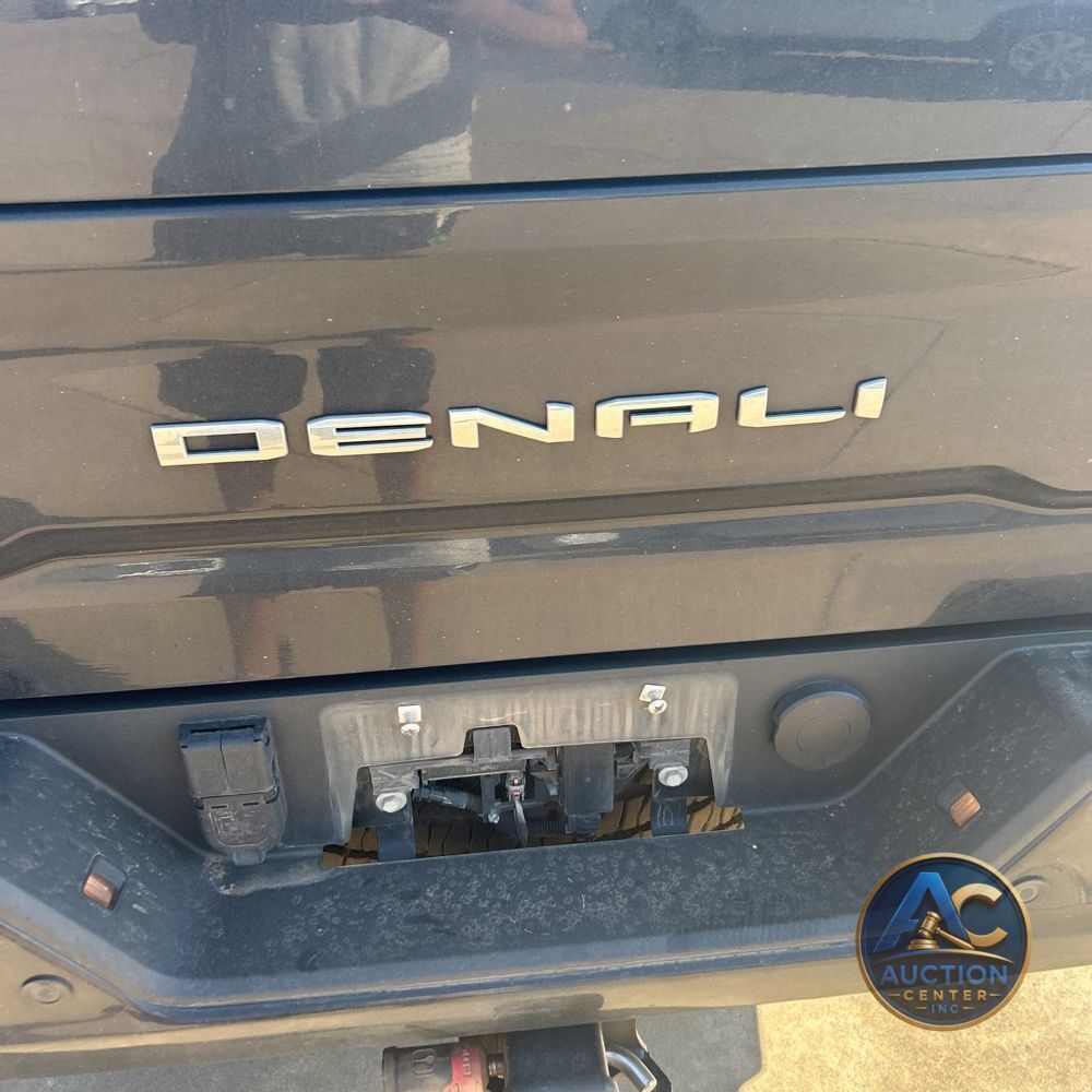 2023 GMC Sierra 2500HD Denali
