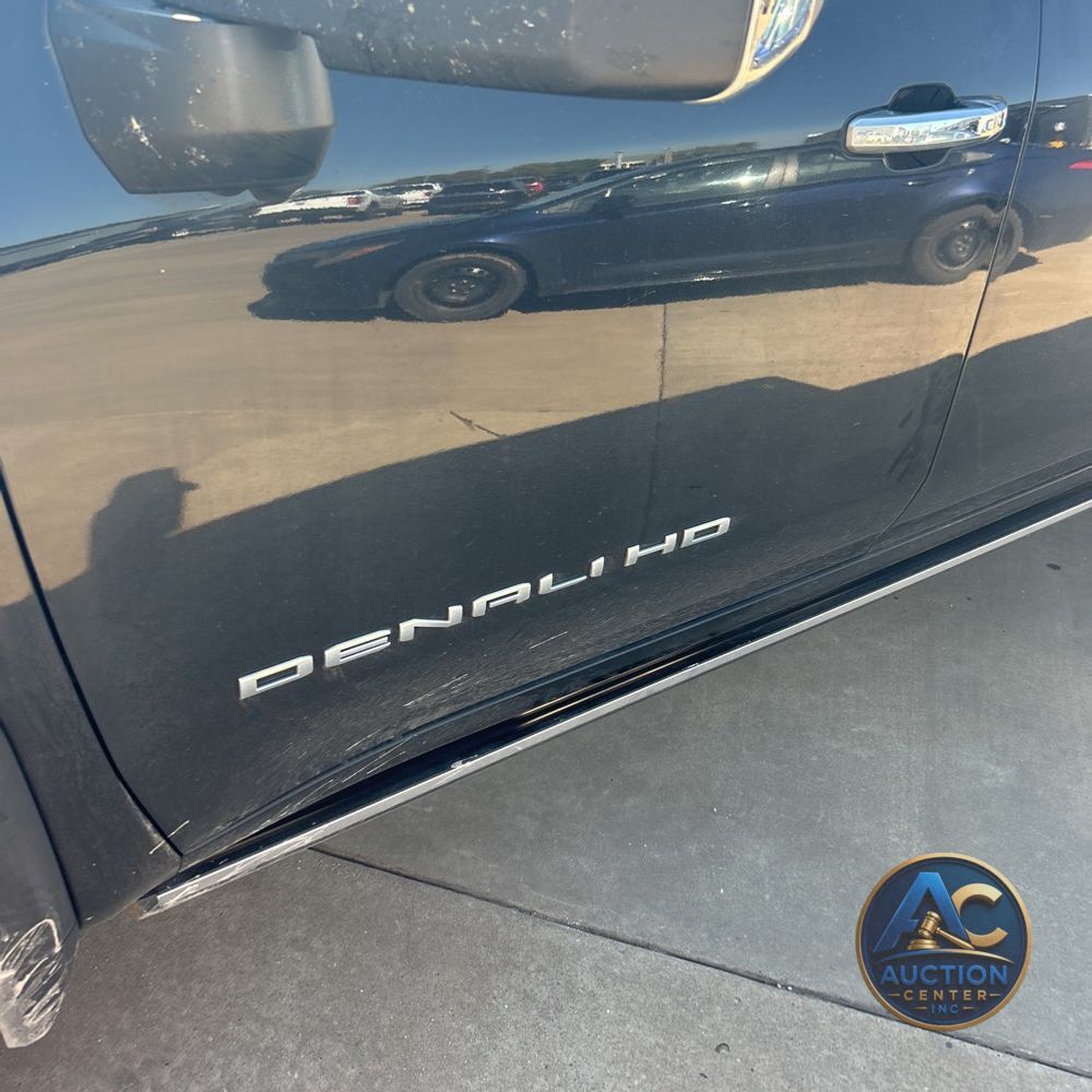2023 GMC Sierra 2500HD Denali