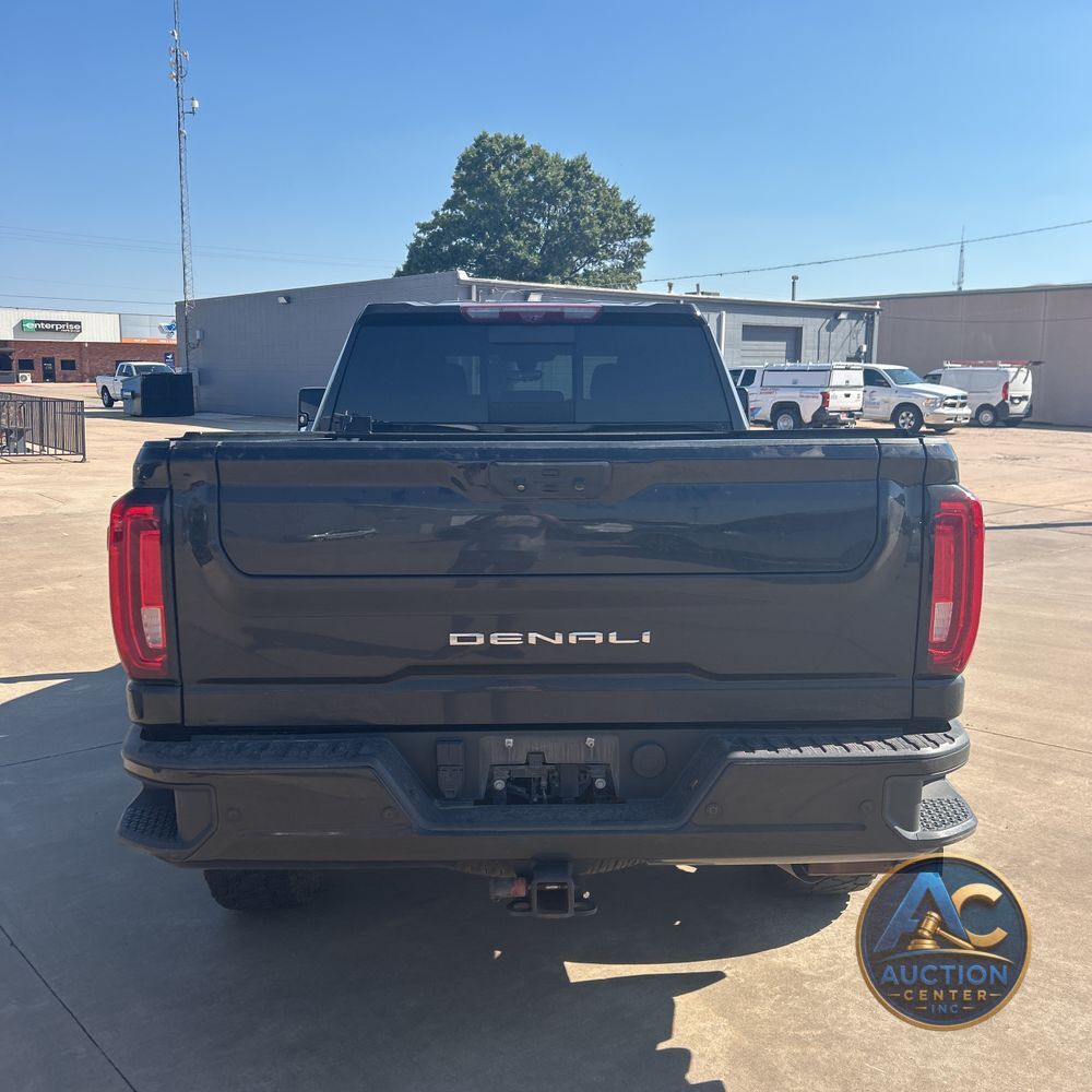 2023 GMC Sierra 2500HD Denali