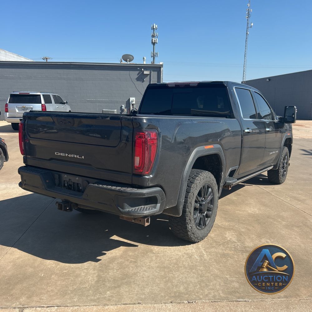 2023 GMC Sierra 2500HD Denali