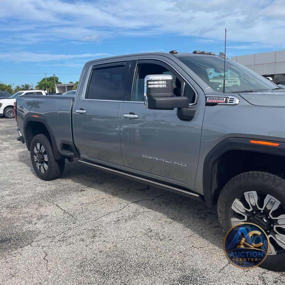 2024 GMC Sierra 2500HD Denali