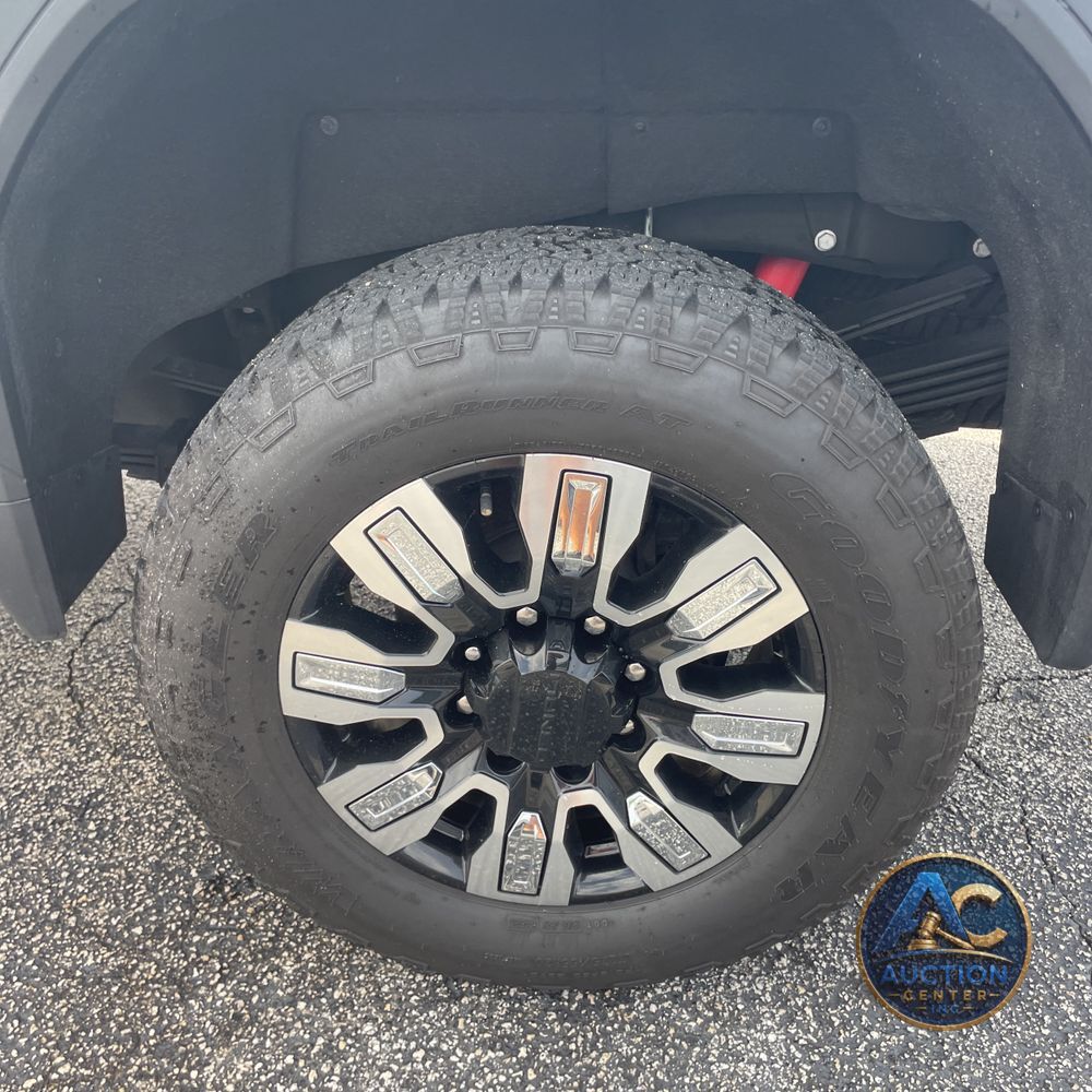 2024 GMC Sierra 2500HD Denali