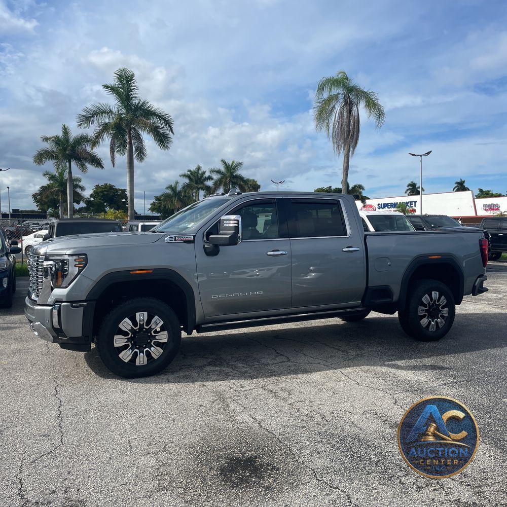 2024 GMC Sierra 2500HD Denali
