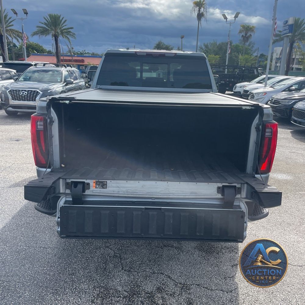 2024 GMC Sierra 2500HD Denali