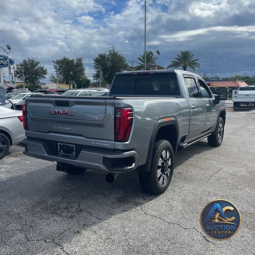 2024 GMC Sierra 2500HD Denali