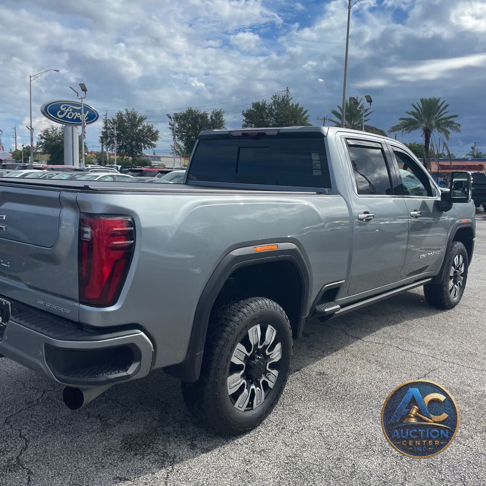 2024 GMC Sierra 2500HD Denali