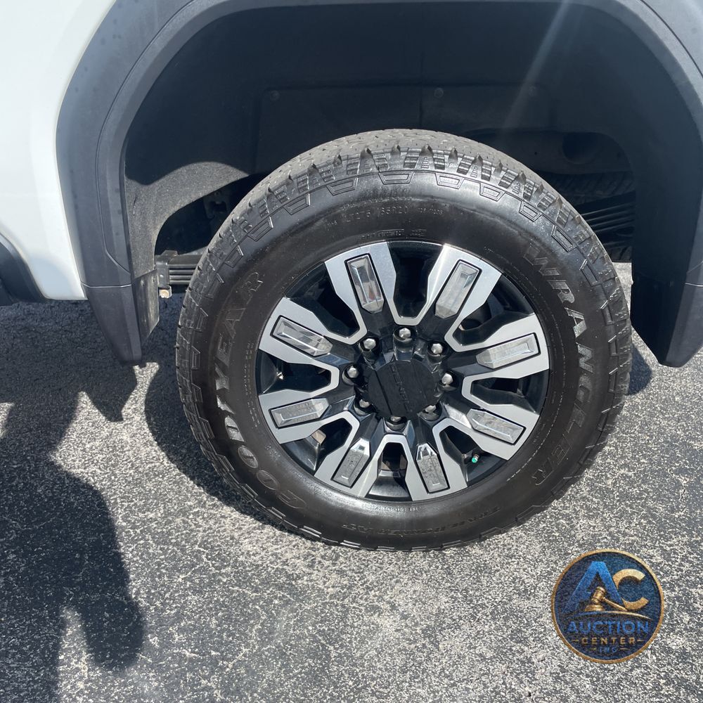 2024 GMC Sierra 2500HD Denali