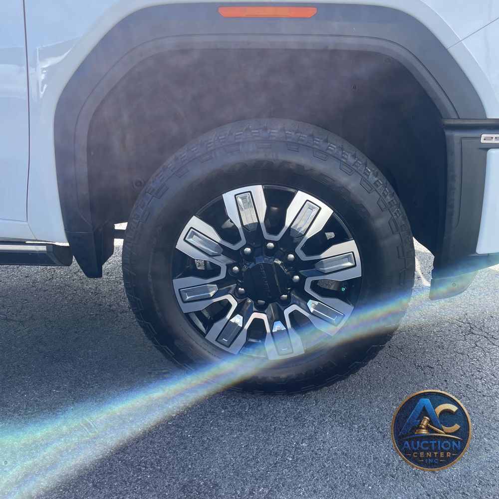 2024 GMC Sierra 2500HD Denali