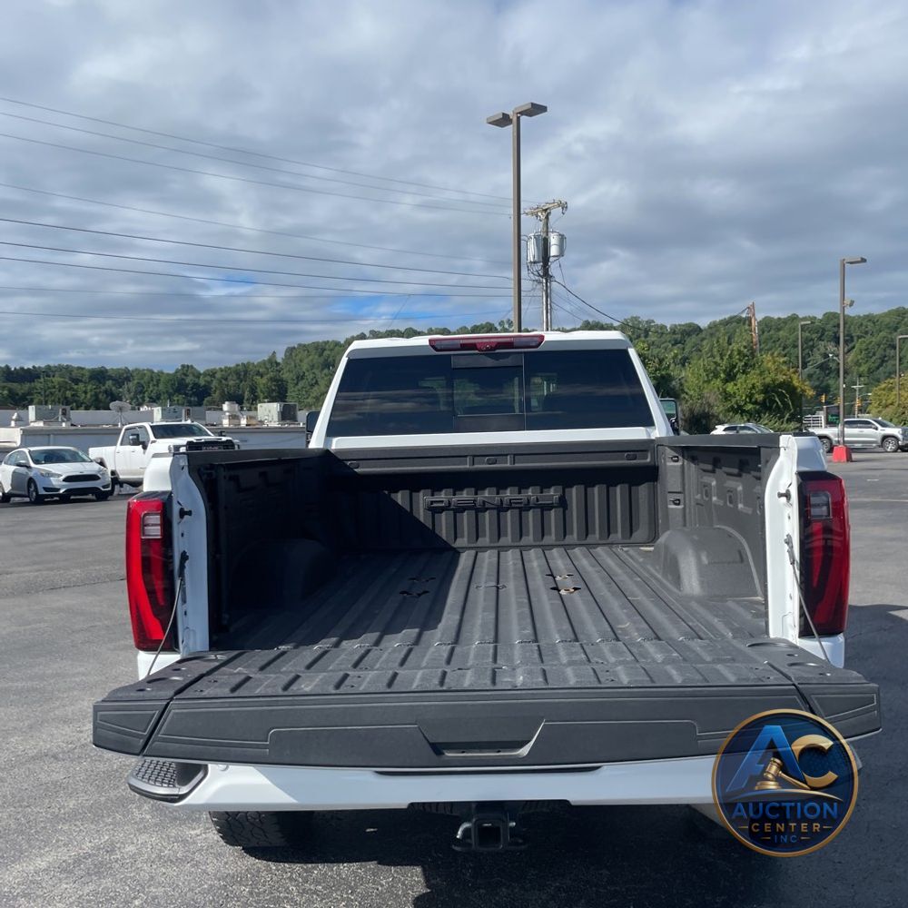 2024 GMC Sierra 2500HD Denali