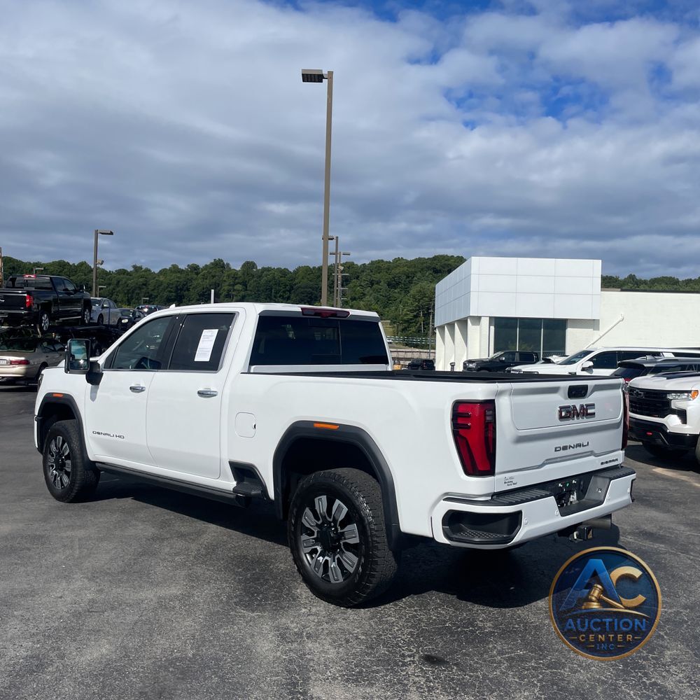 2024 GMC Sierra 2500HD Denali