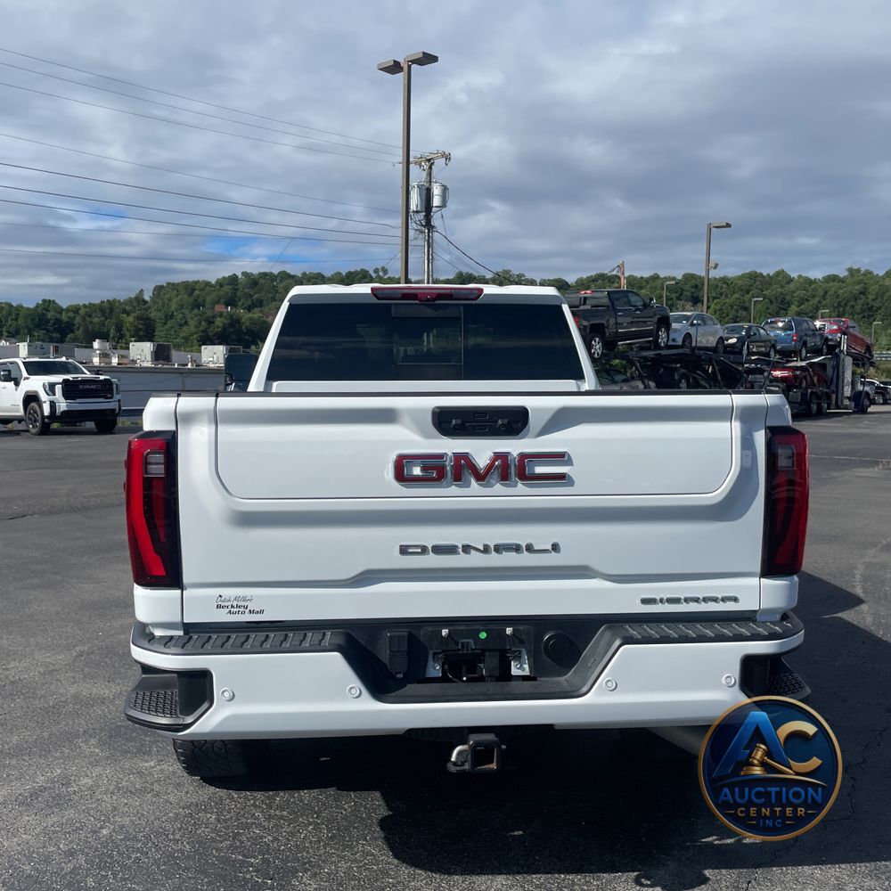 2024 GMC Sierra 2500HD Denali