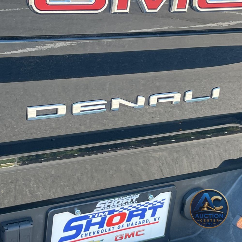 2023 GMC Sierra 2500 Denali