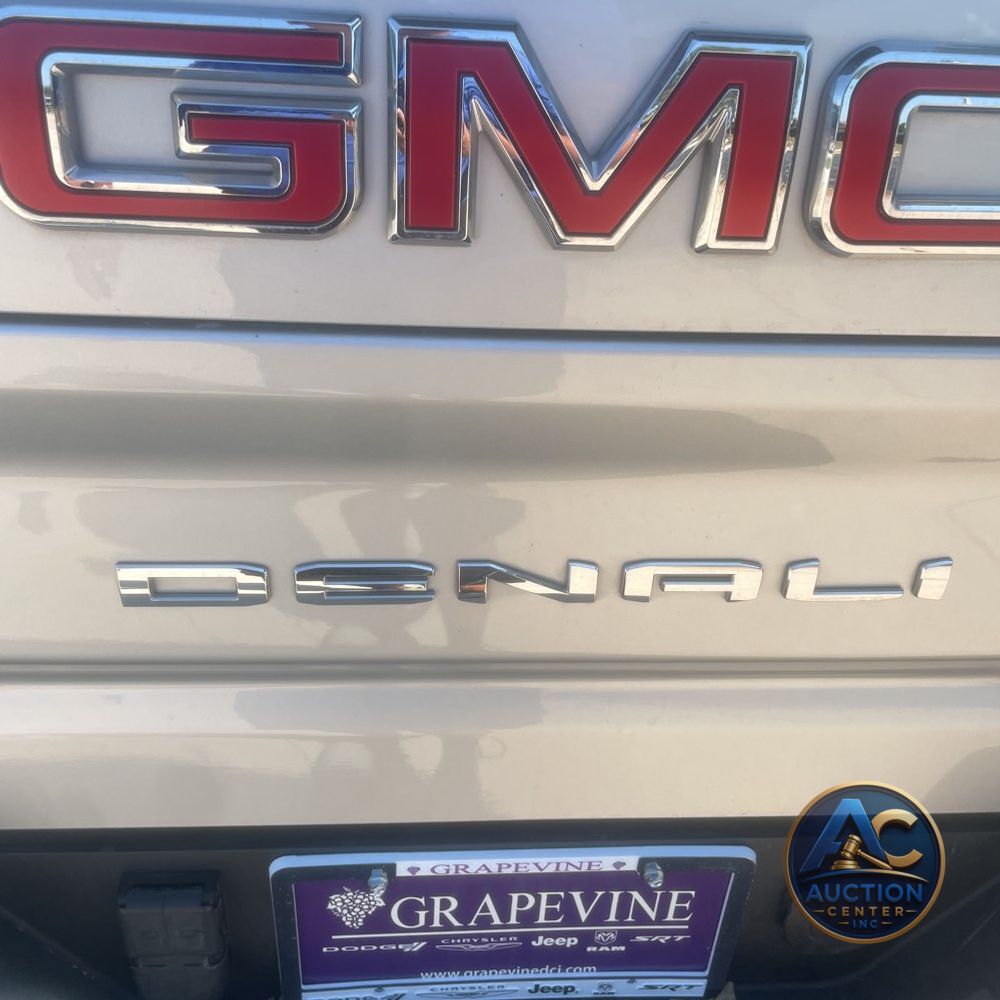 2023 GMC Sierra 2500HD Denali