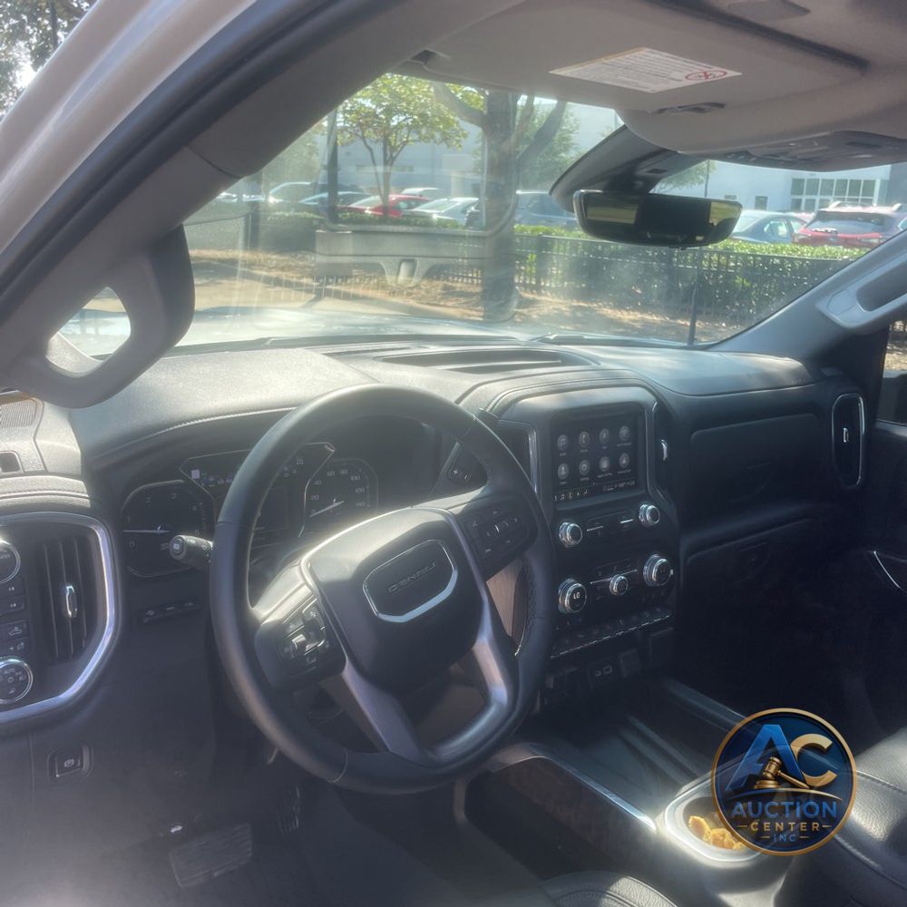 2023 GMC Sierra 2500HD Denali