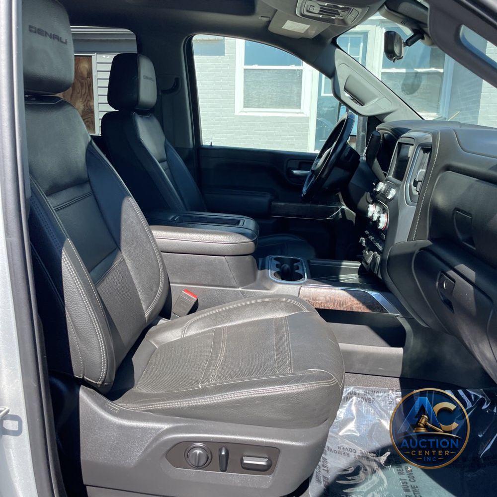 2020 GMC Sierra 2500HD Denali